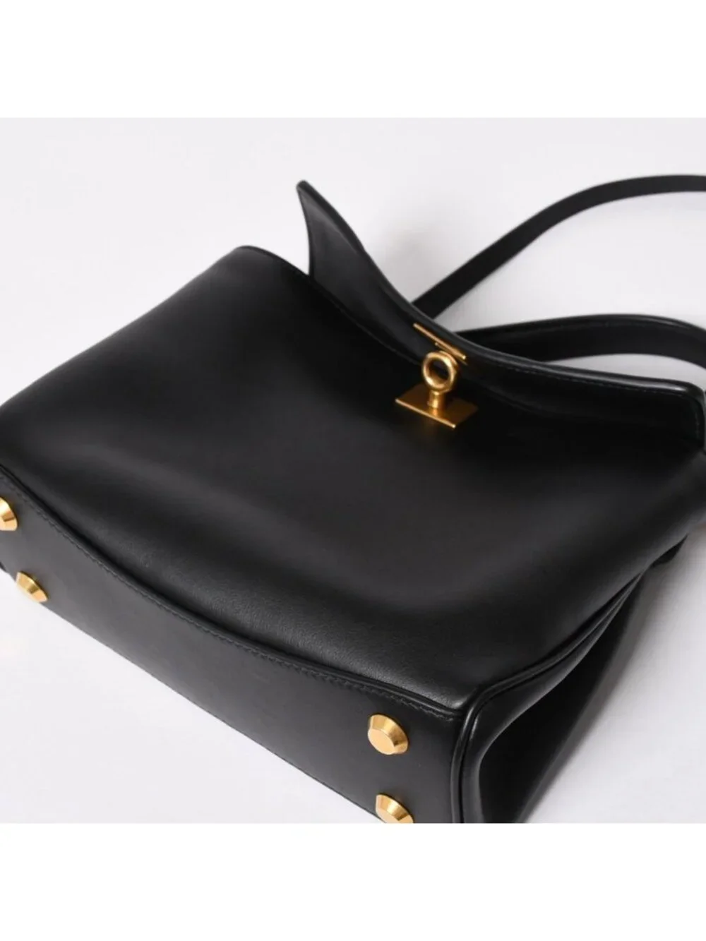 Balenciaga pet opening may